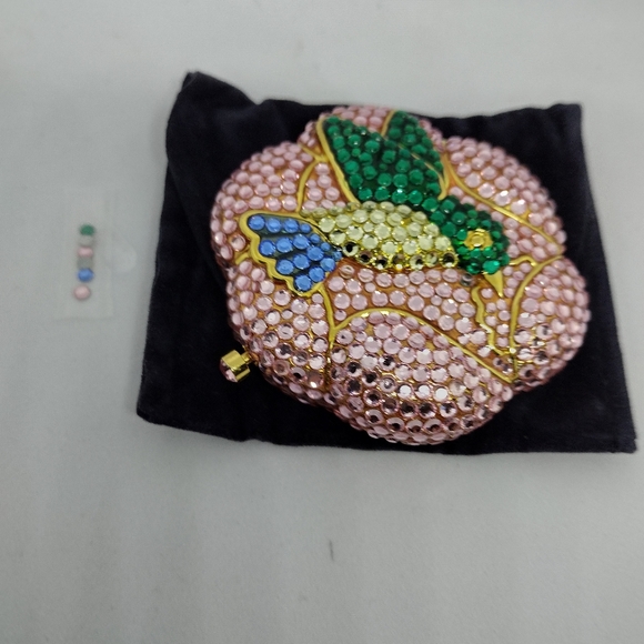 Vintage 2001 Estee Lauder Hummingbird Pressed powder compact - Picture 5 of 6